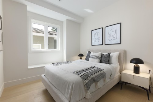 2068 1St Avenue E, Vancouver, BC 