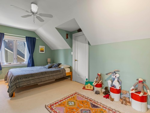4234 9Th Avenue W, Vancouver, BC 