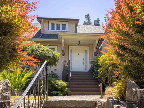 4234 9Th Avenue W, Vancouver, BC 