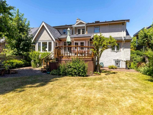 4234 9Th Avenue W, Vancouver, BC 