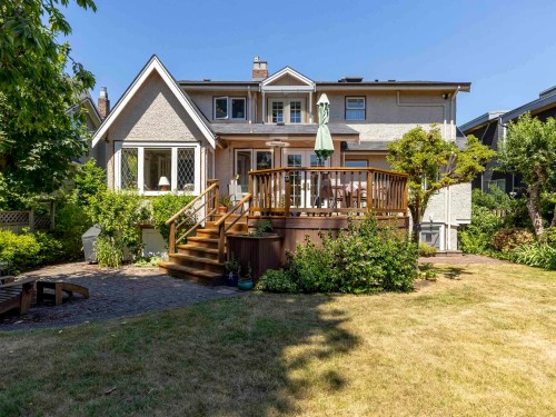 4234 9Th Avenue W, Vancouver, BC 