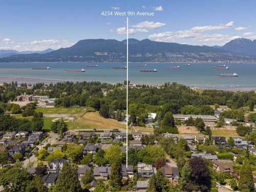 4234 9Th Avenue W, Vancouver, BC 