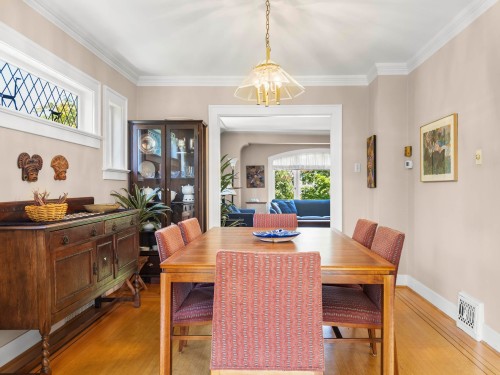 4234 9Th Avenue W, Vancouver, BC 