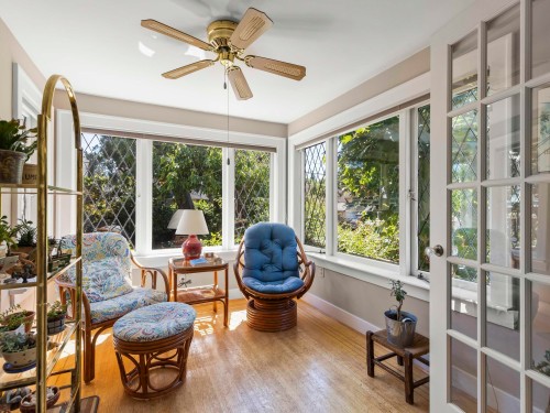 4234 9Th Avenue W, Vancouver, BC 