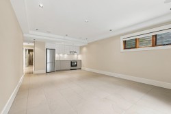 1090A 55th Avenue WVancouver, BC V6P 1R1