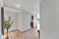 203-1675 Hornby Street  Vancouver, BC V6Z 2M3