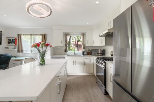 4728 Duchess Street, Vancouver, BC 