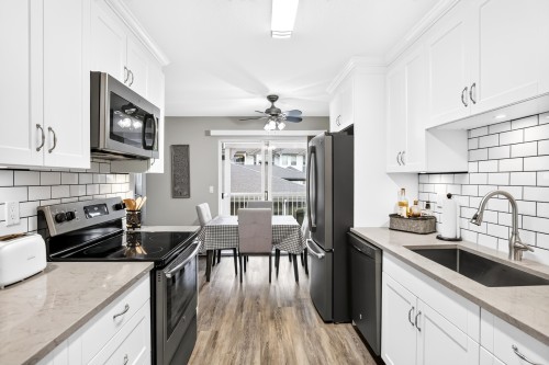 23-12296 224th Street  Maple Ridge, BC V2X 0M3
