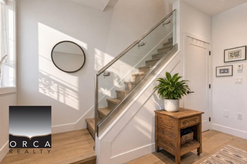 1784 Charles Street, Vancouver, BC 