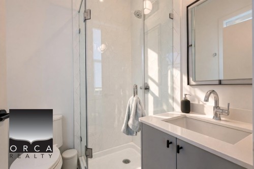 1784 Charles Street, Vancouver, BC 