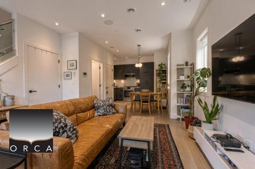 1784 Charles Street, Vancouver, BC 