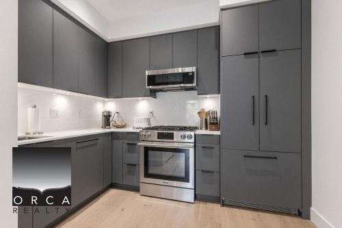 1784 Charles Street, Vancouver, BC 