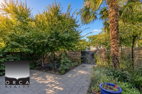 1784 Charles Street, Vancouver, BC 