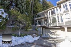 2491 Folkestone Way West Vancouver, BC V7S 3J1