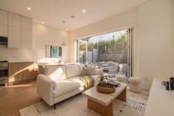 2790 Cambridge Street Vancouver, BC V5K 1L7