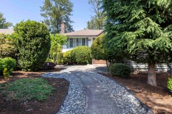 6119 Service Street Burnaby, BC V5H 1V7