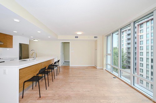 802-7333 Murdoch Avenue, Richmond, BC 