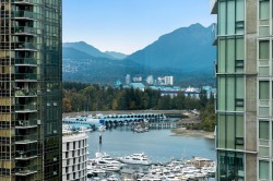 1702-1238 Melville Street Vancouver, BC V6E 4N2
