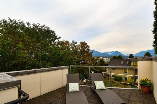 2118 Eton Street, Vancouver, BC 
