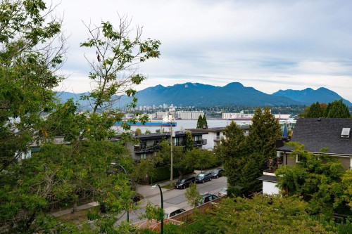 2118 Eton Street, Vancouver, BC 