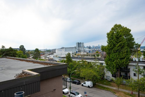 2118 Eton Street, Vancouver, BC 