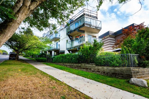 2118 Eton Street, Vancouver, BC 