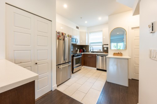2118 Eton Street, Vancouver, BC 