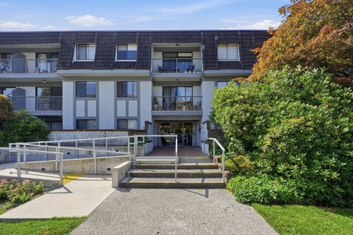 305-275 2nd Street W North Vancouver, BC V7M 1C9