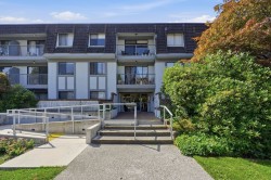 305-275 2nd Street WNorth Vancouver, BC V7M 1C9
