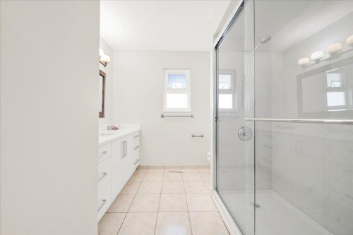 604 54Th Avenue E, Vancouver, BC 