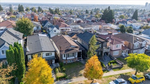 604 54Th Avenue E, Vancouver, BC 