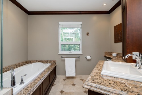 188 Wyndham Crescent, Anmore, BC 
