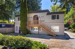 6473 Norwest Bay Road Sechelt, BC V7Z 0S1