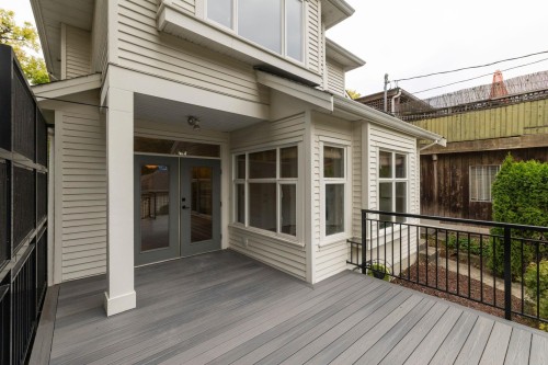 1970 6Th Avenue E, Vancouver, BC 