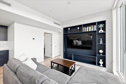 1009-901 Lougheed Highway, Coquitlam, BC 
