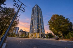 3004-5685 Halley Avenue Burnaby, BC V5H 0L9