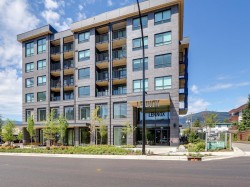 304-110 17th Street ENorth Vancouver, BC V5V 1A1