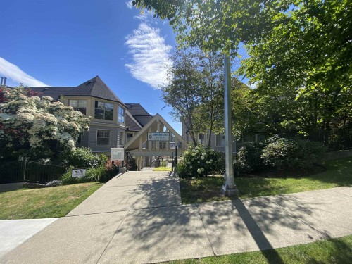 211-214 Eleventh Street  New Westminster, BC V3M 4C9