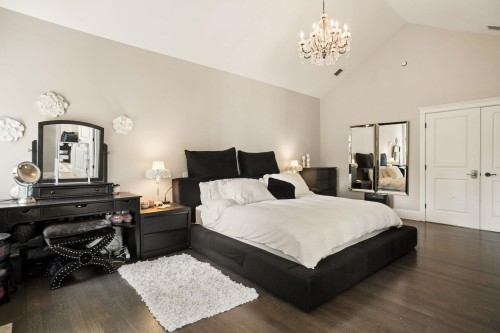5562 Crown Street, Vancouver, BC 