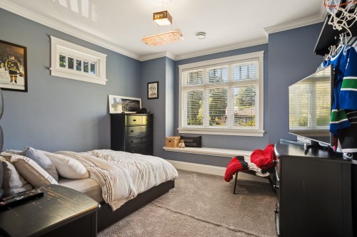 5562 Crown Street, Vancouver, BC 