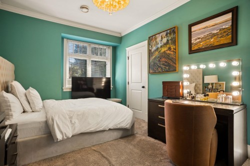 5562 Crown Street, Vancouver, BC 