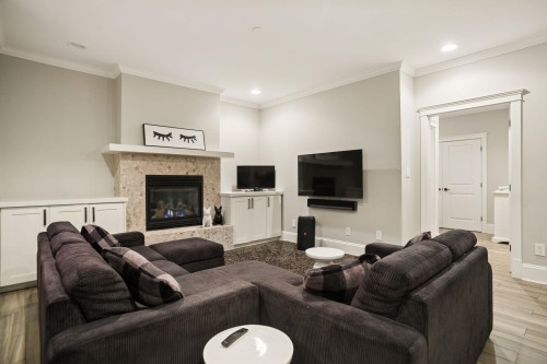 5562 Crown Street, Vancouver, BC 