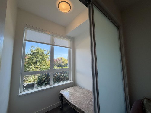 129-4033 May Drive, Richmond, BC 