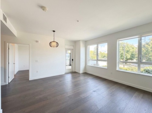 129-4033 May Drive, Richmond, BC 