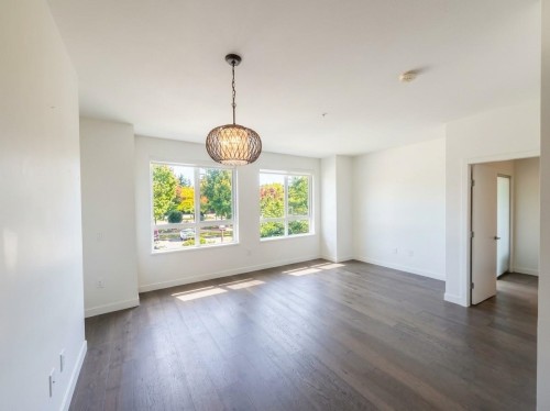 129-4033 May Drive, Richmond, BC 