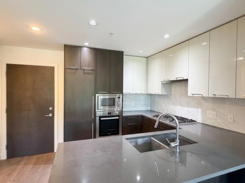 129-4033 May Drive, Richmond, BC 