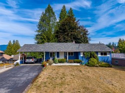1721 Bowman Avenue  Coquitlam, BC V3J 6C9