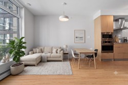 523-159 2nd Avenue WVancouver, BC V5Y 0L8