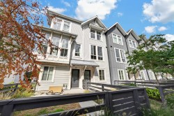 18-4716 Orca Way Tsawwassen, BC V4M 0E5