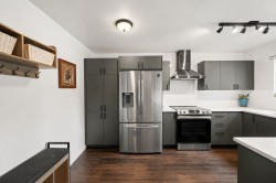 5019 57 Street  Ladner, BC V4K 3E7